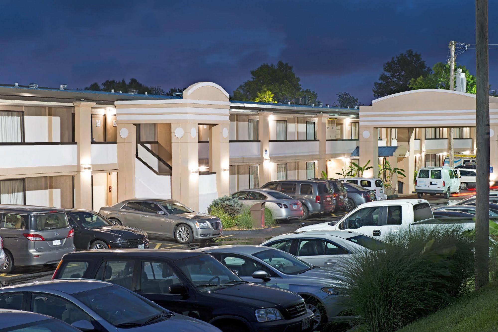 Days Inn By Wyndham St. Louis Lindbergh Boulevard Huntleigh Esterno foto